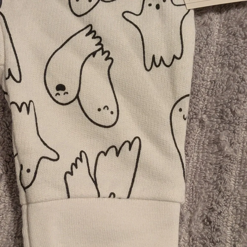 Cat & Jack Baby 0-3M Ghost Sweatshirt and Joggers Halloween Outfit Set Black NWT